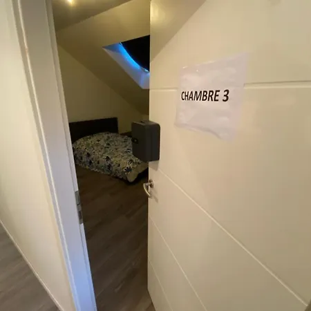 Belle Maison - Tres Proche Du Luxembourg Проживание в семье