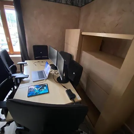 Belle Maison - Tres Proche Du Luxembourg Проживание в семье